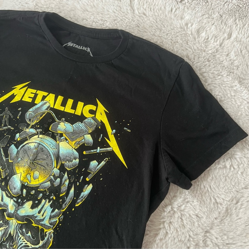Metallica M72 World Tour Tee Women’s medium - Picture 4 of 9